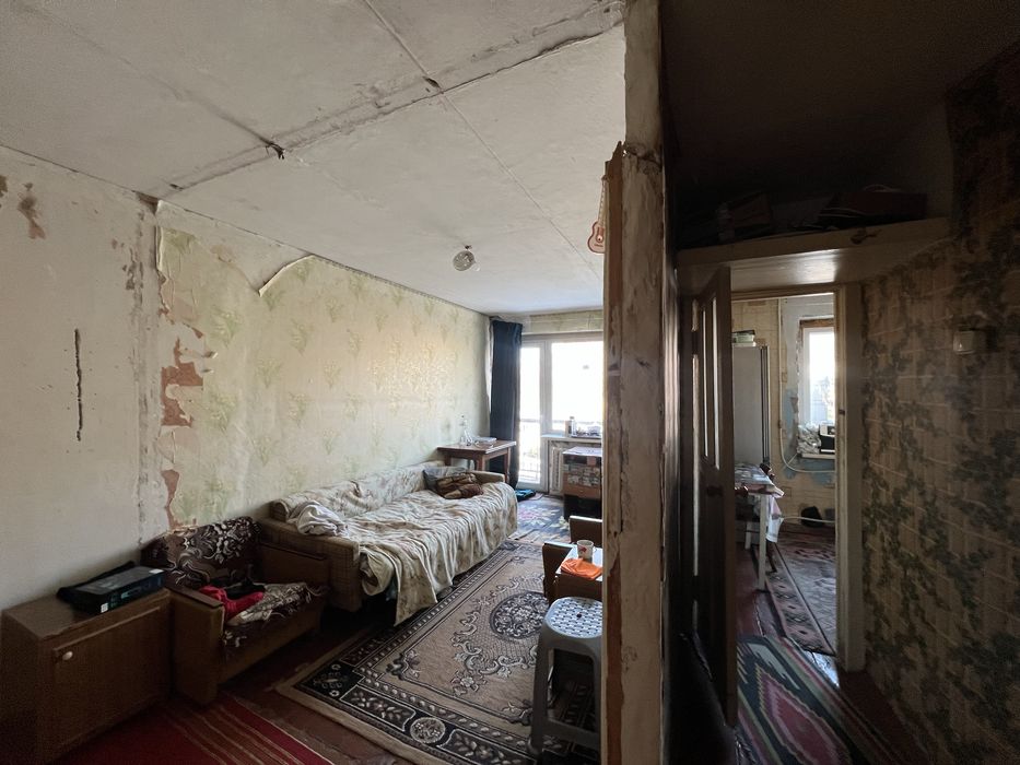 Продаж 2 кімн. Металургів 23, напроти Фокстроту.