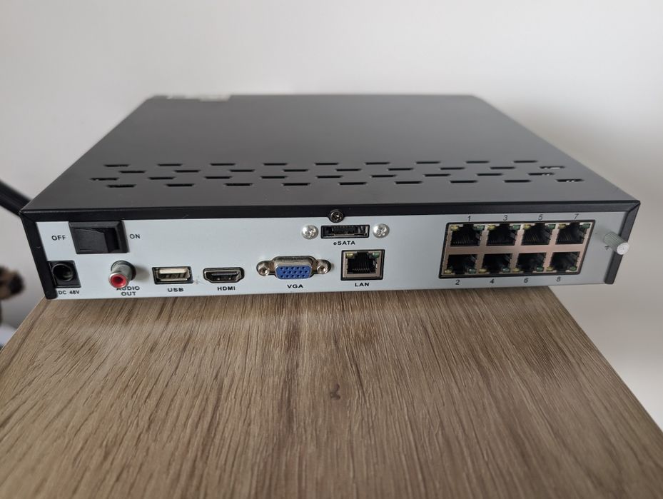 Nagrywarka NVR Reolink RLN8-410 H3MB16 bez  HDD