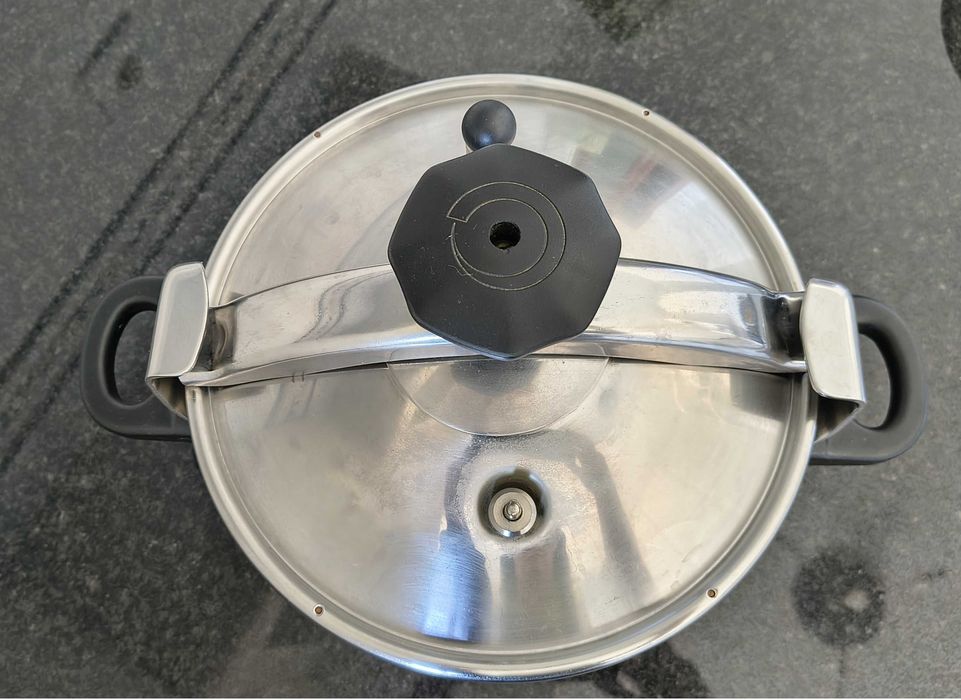Panela de pressão 4,8 lt