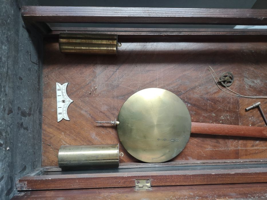 Sprzedam duży zegar ścienny