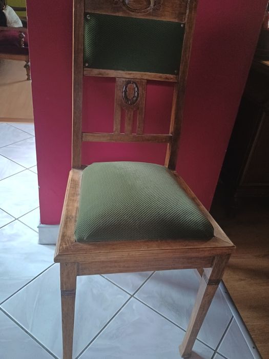 Krzesło antyk zabytek