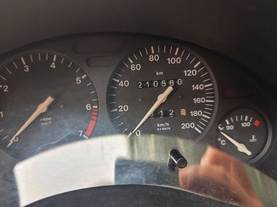 Carro em boas condições