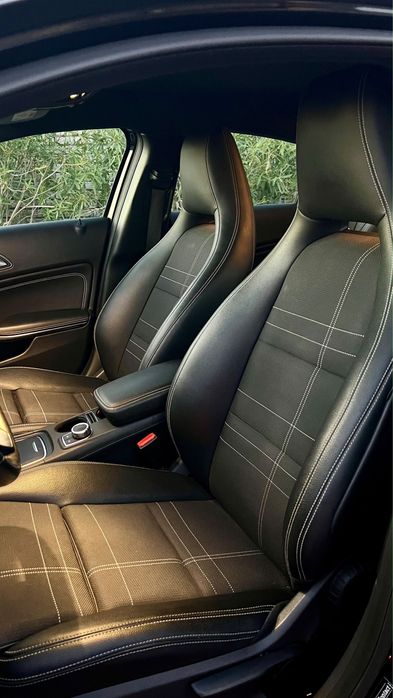 Mercedes-Benz A180d   7G-DCT Urban | Caixa Automática