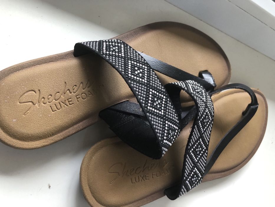 Шльопанці жіночі Skechers