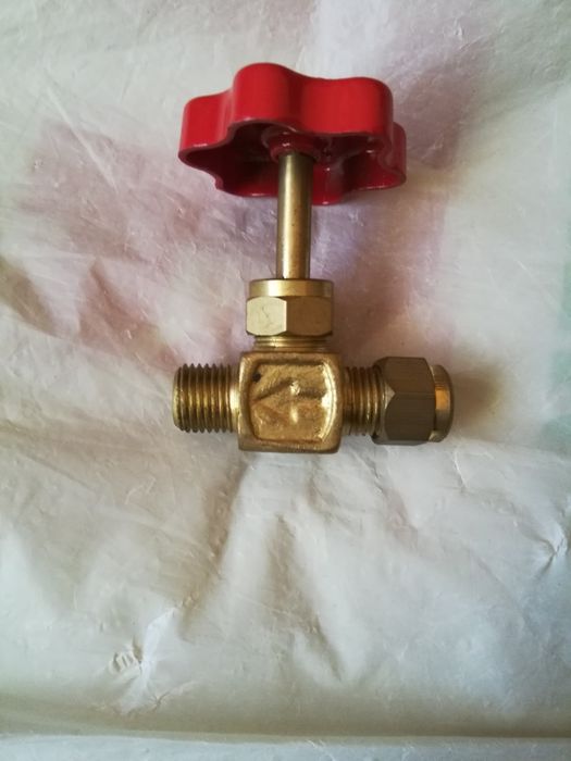 Вентиль латунный. Новый.