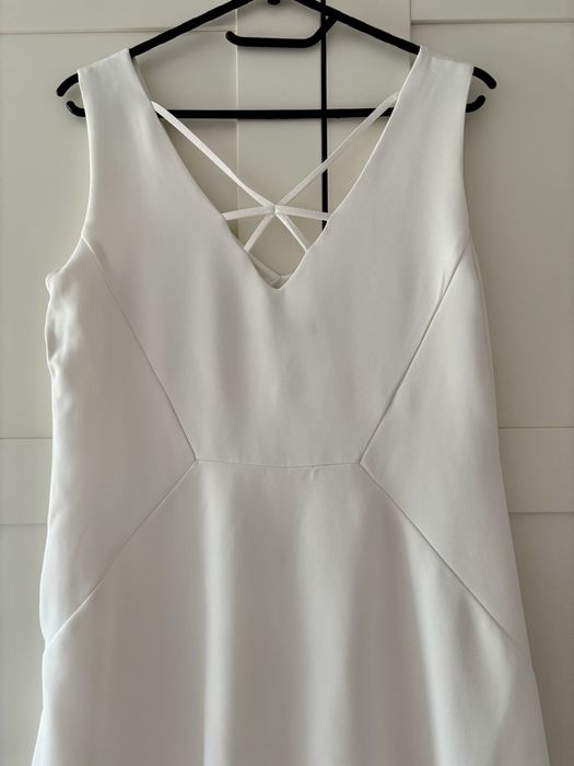 Biala asymetryczna sukienka damska Top Secret r. 40/L