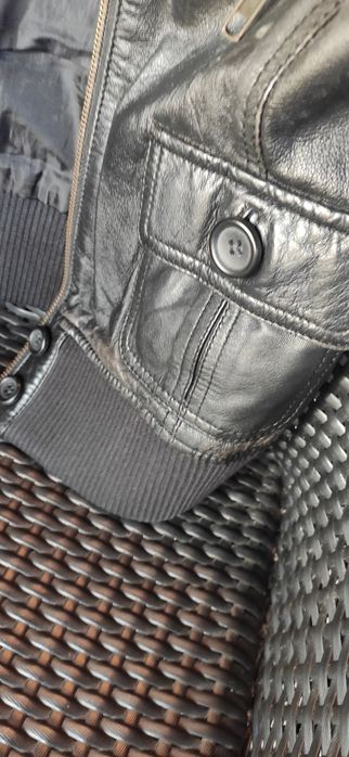 Casaca de pele preta