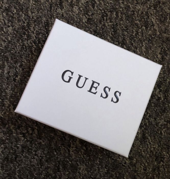 Pudełko małe Guess