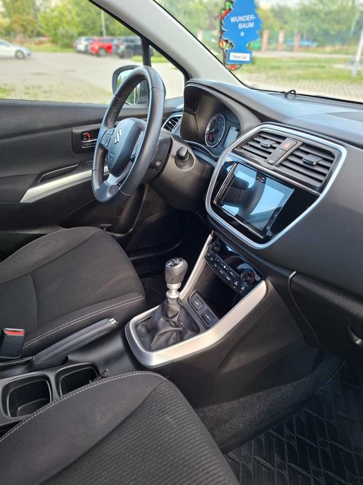 Sprzedam Suzuki SX4 S-CROSS