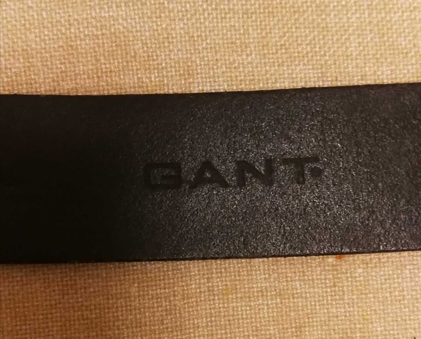 Cinto Gant  em couro  genuíno