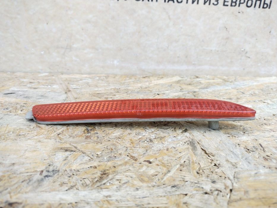 Toyota Rav4 V 2018- Отражатель катафот заднего бампера правый