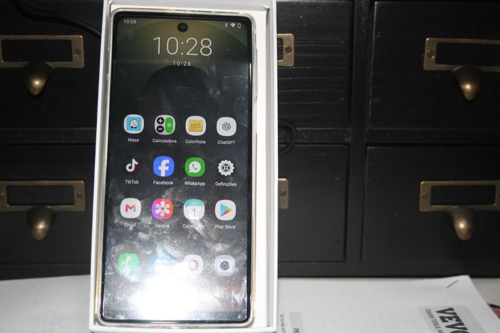 Telemóvel novo s 25
