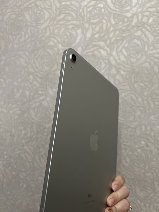 Продаю iPad (10th Generation) Wi-Fi + Cellular, 256 ГБ.