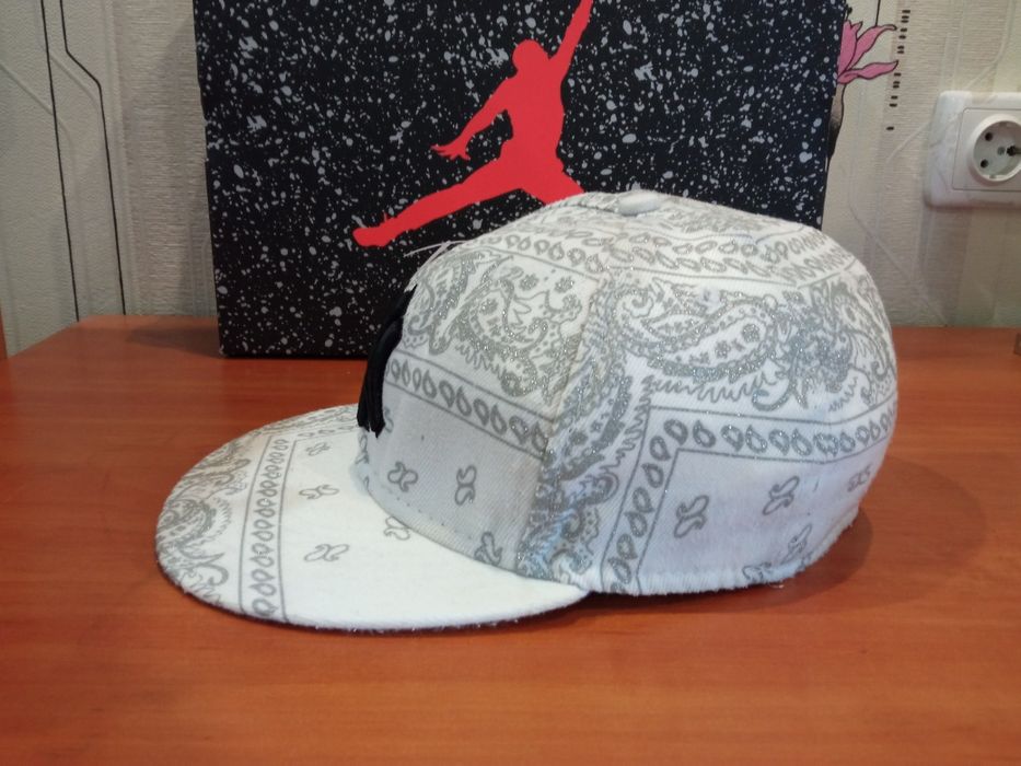 Продам бейсболку  bandan print New York Yankees New  Cap Paisley