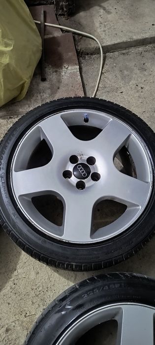 Felgi aluminiowe 5x100 8J R17 ET35 + opony 225/45R17