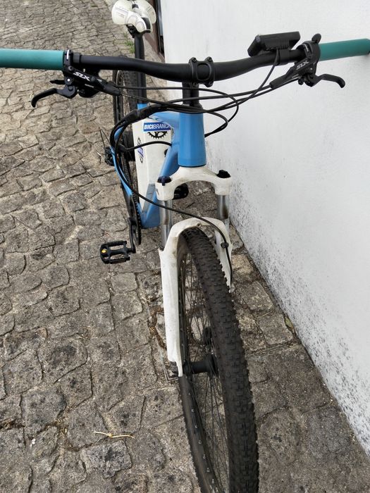 Bicicleta elétrica 29