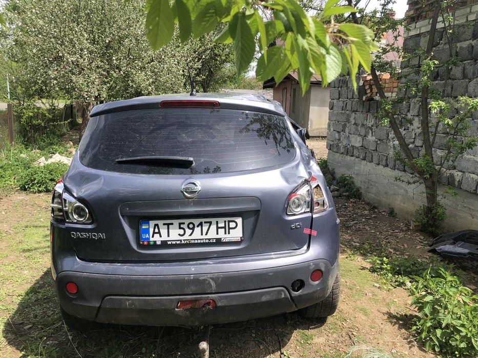 Нісан кашкай 2.0 4*4 після дтп