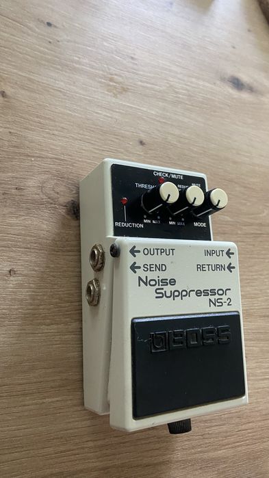 Pedais BOSS - RC1 e NS2 (fs-5u vendido)