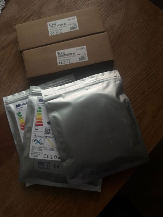 Oświetlenie taśma LED 15m (3x5m) + 2 zasilacze 12V 100W NOWE