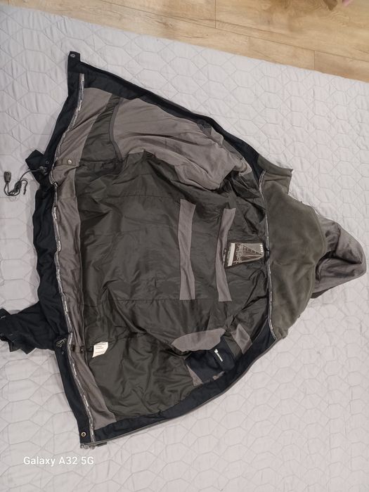 Kurtka, sztormiak Helly Hansen.