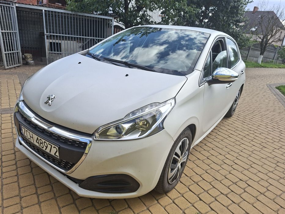 Peugeot 208 2016