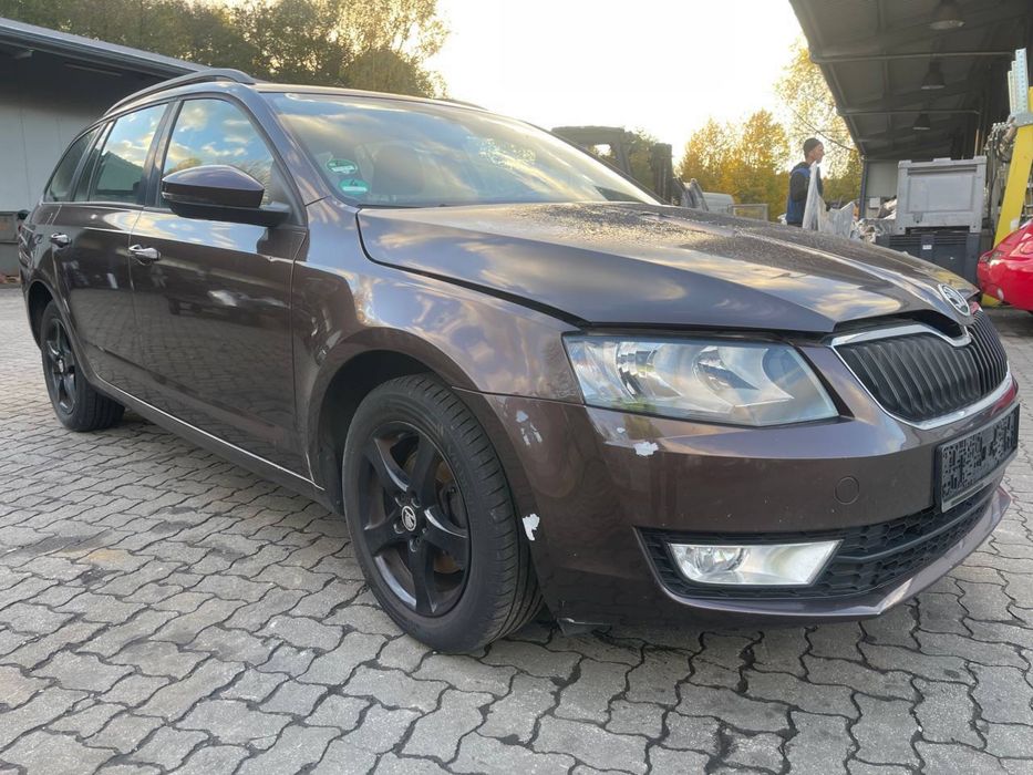 Розборка шкода октавія А7 до рест Шрот запчасти розбір Octavia A7