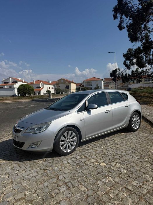 Carro Opel Astra