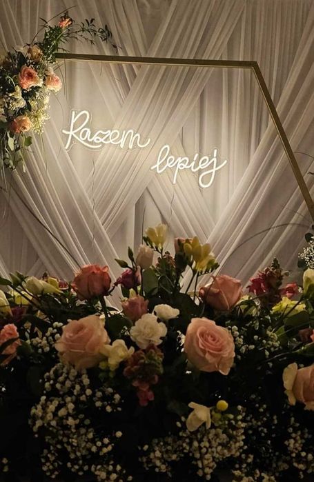 Razem lepiej napis neon ledon Na skraju raju wesele ślub