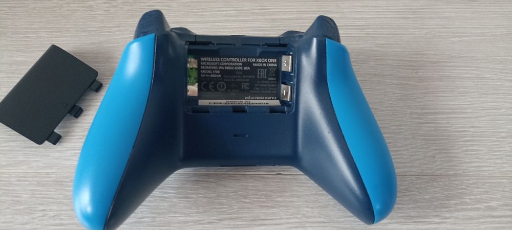 Pad / kontroler do konsoli XBOX