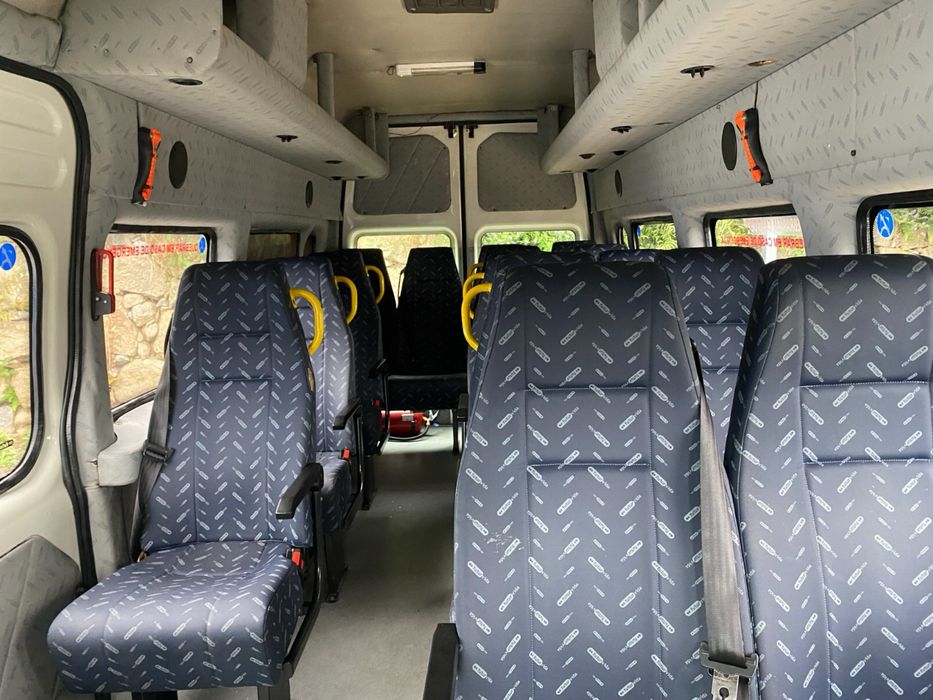 Ford Transit Minibus 2.4tdci 135 cv 17 lugares