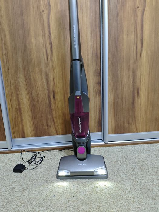 Пилесос аккумуляторний, вертикальний, бездротовий, Німеччина