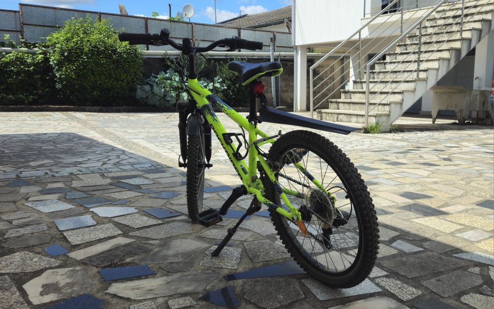 Bicicleta 20" 6-9 anos