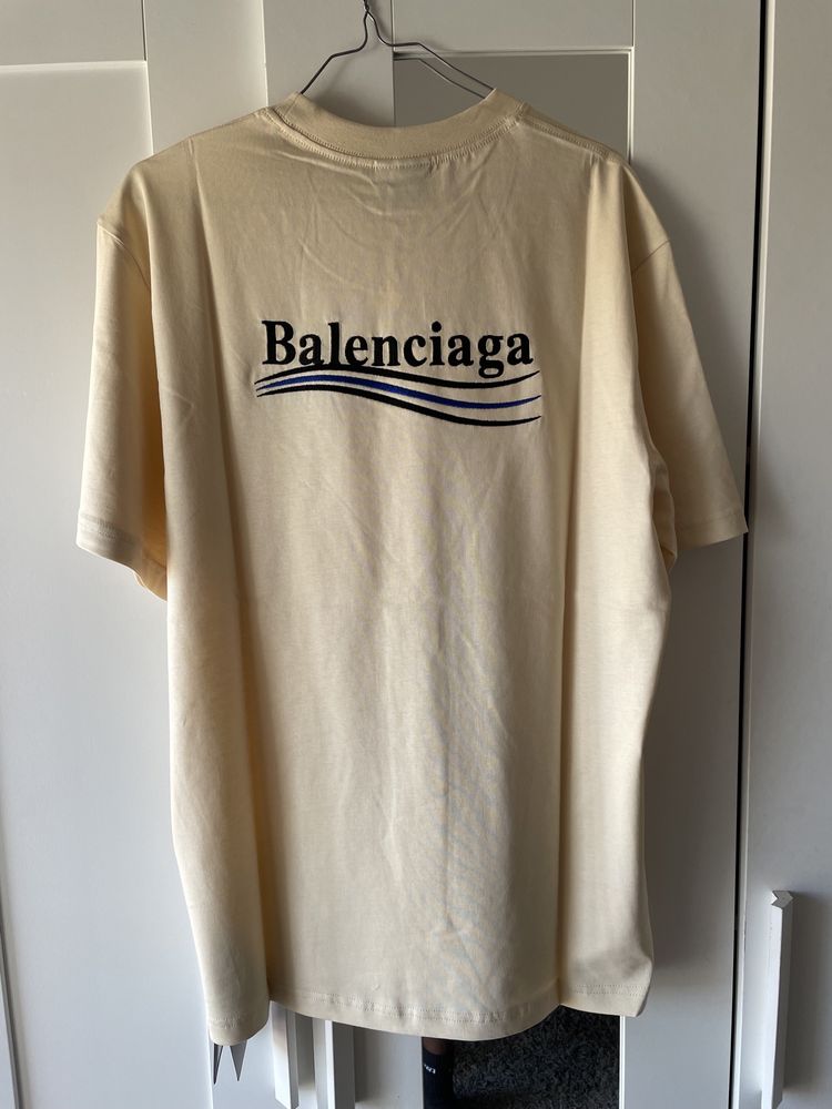 T shirt da balenciaga Benfica OLX.pt