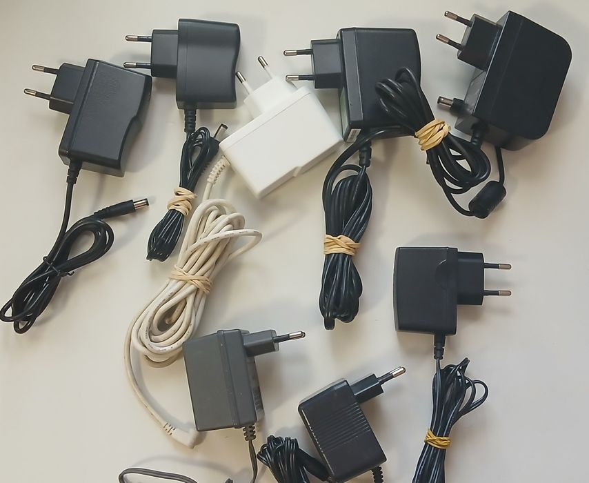 Блоки питания новые ,5v,6v,9v,12v.