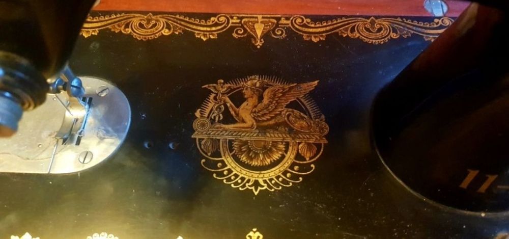 Продам немецкую швейную машину. 
В отличном рабочем состоянии.