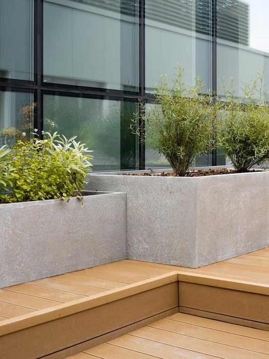 Donice z włókna szklanego na wymiar. Dowolny kolor. Imitacja betonu