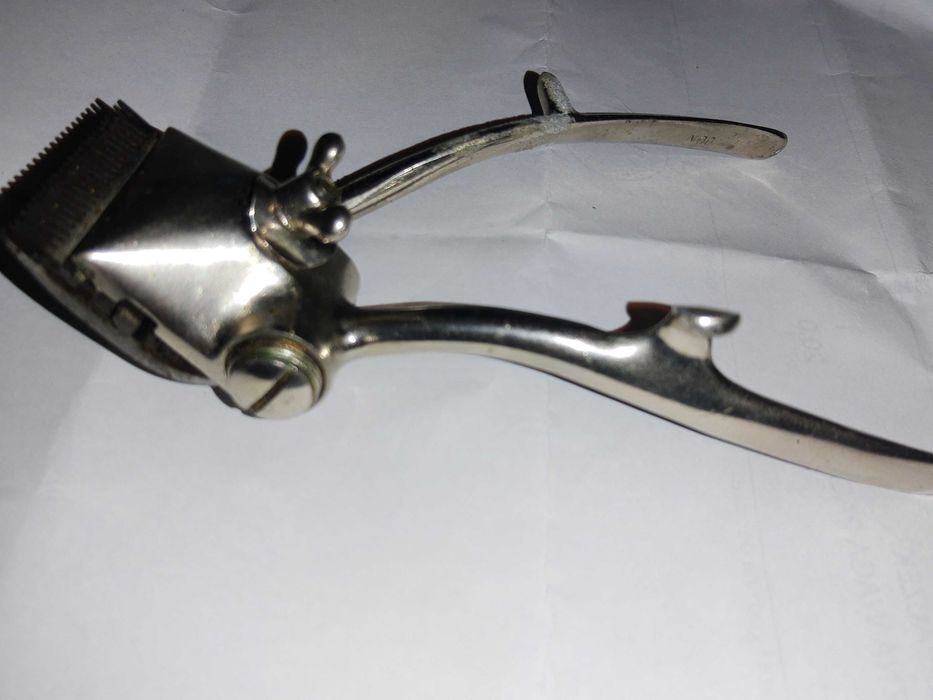 Maszynka do strzyżenia włosów.