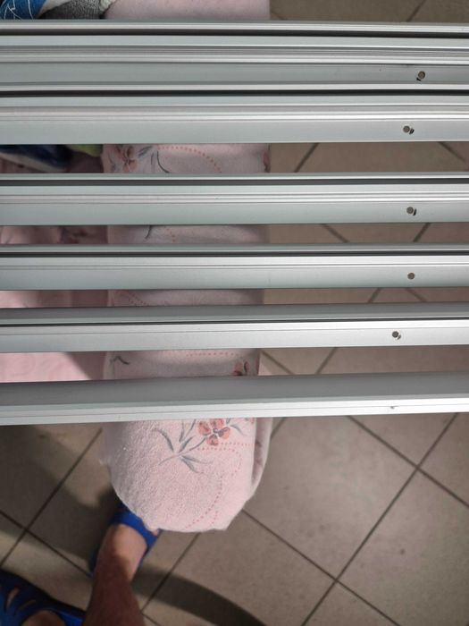 Listwa aluminiowa prowadnice.