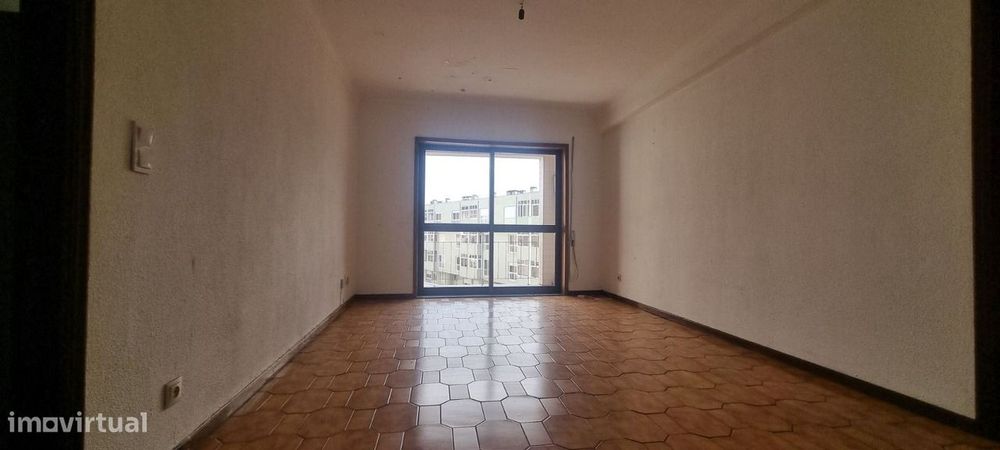 Apartamento, para venda, Gondomar - Rio Tinto — Rio Tinto, Porto