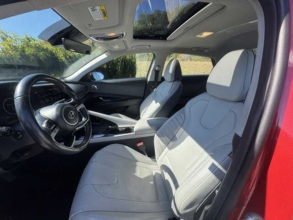 Hyundai Elantra      2023