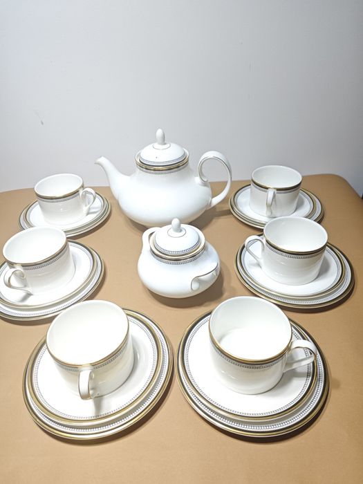 Royal Doulton - PAVANNE