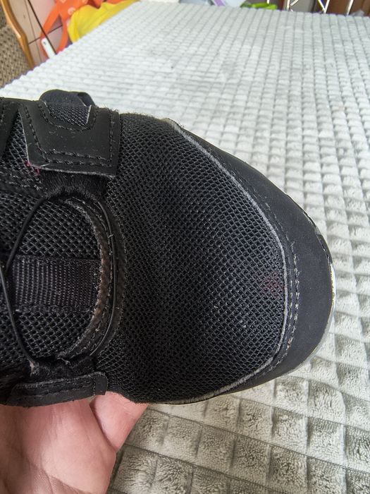 кросівки осінні adidas