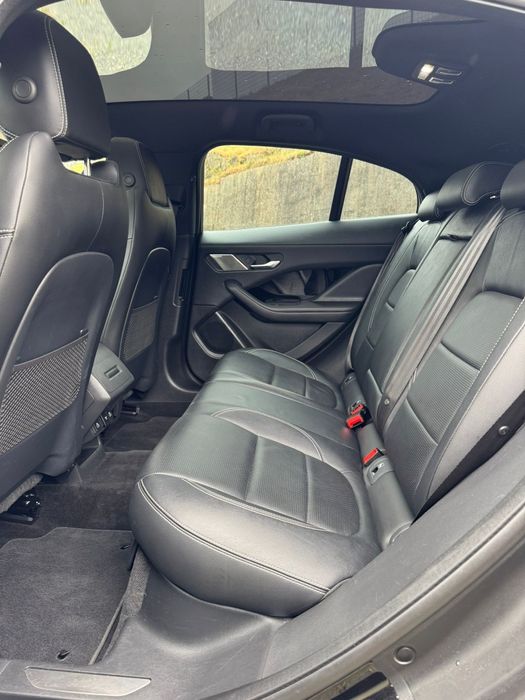 Jaguar Ipace EV320 SE AWD black edition( 3 fase )SoH89%