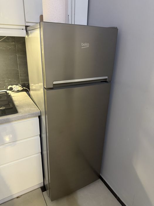 Холодильник Beko RDSA240K30X під ремонт / заміна компресора, всі полиці в компекті