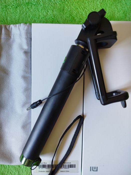 Продам селфі-палку Xiaomi