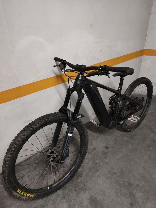 Giant E Reign bicicleta elétrica enduro