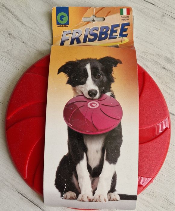 Літаюча тарілка для собак