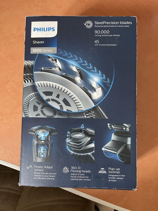 Електробритва Philips S5589
