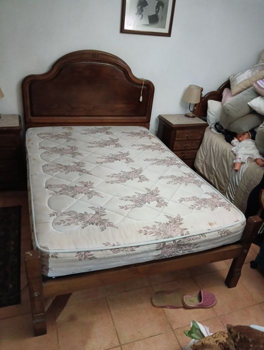 Camas madeira maciça