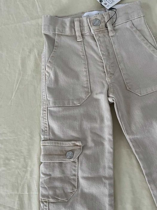 Calças Zara Cargo Stretch bege, 6 anos – novas